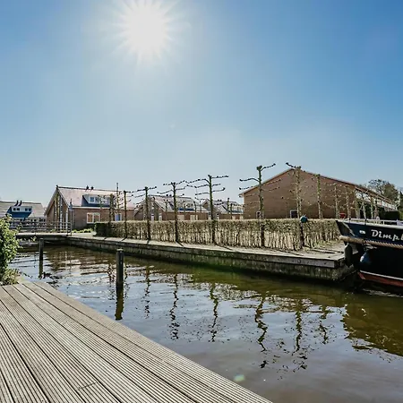 With Waterpark Nearby * Uitgeest
