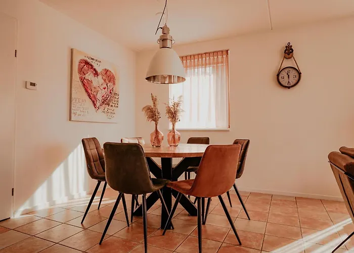 Apartment With Waterpark Nearby Uitgeest