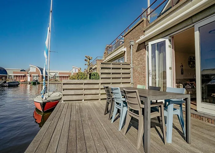 With Waterpark Nearby Apartamento