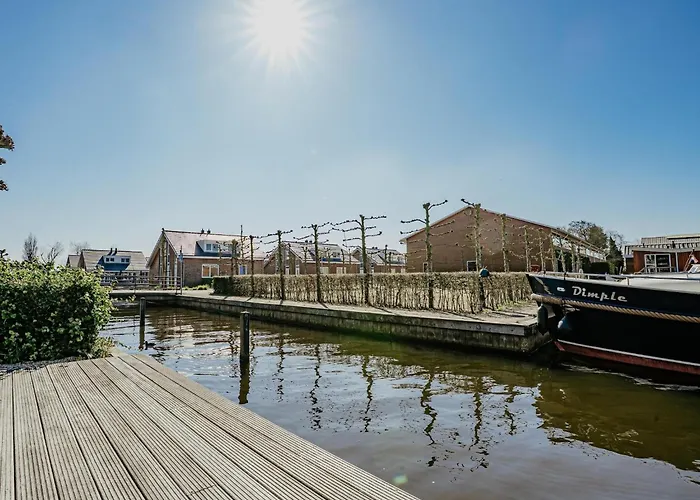 With Waterpark Nearby * Uitgeest