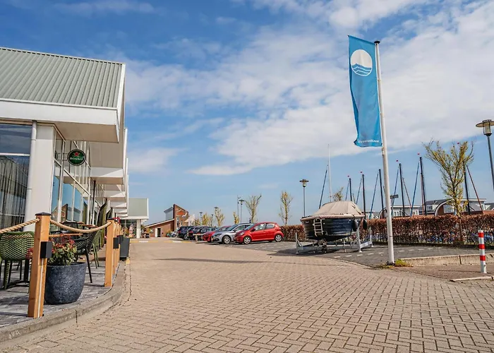 With Waterpark Nearby Apartamento